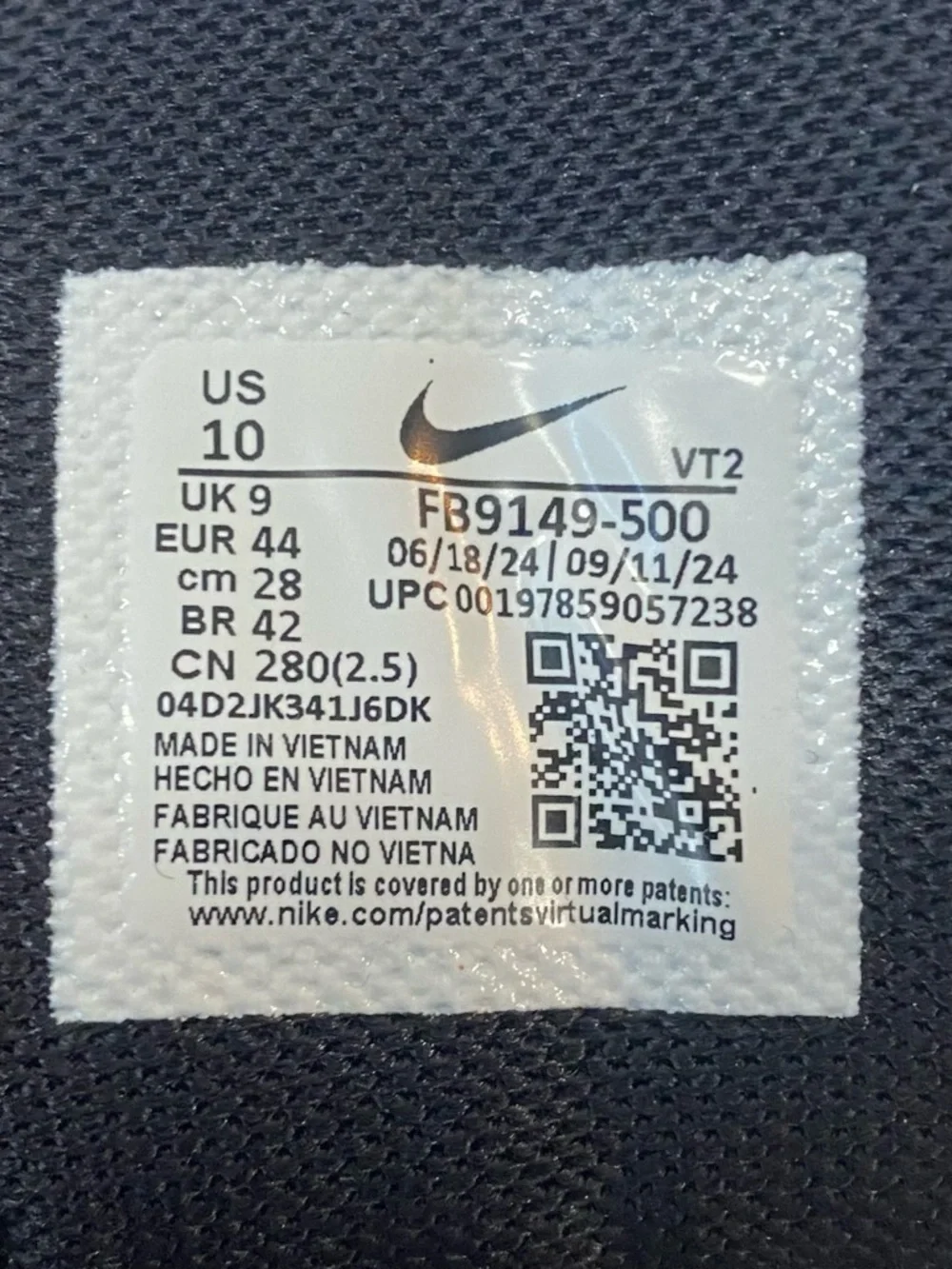 Nike Zoom Vomero 5 Sneakers - Picture 9 of 9